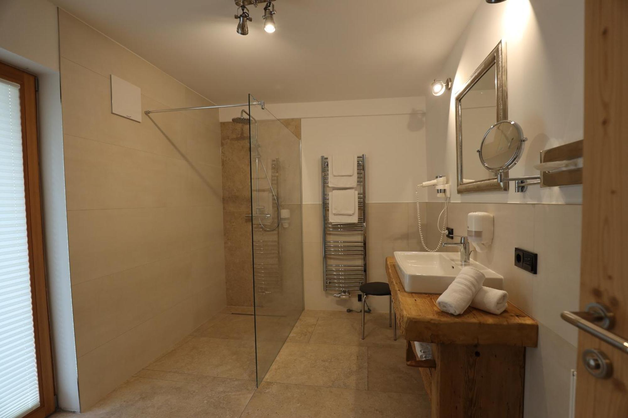 Pension & Appartements Ronacherhof バド クラインキルヒハイム エクステリア 写真